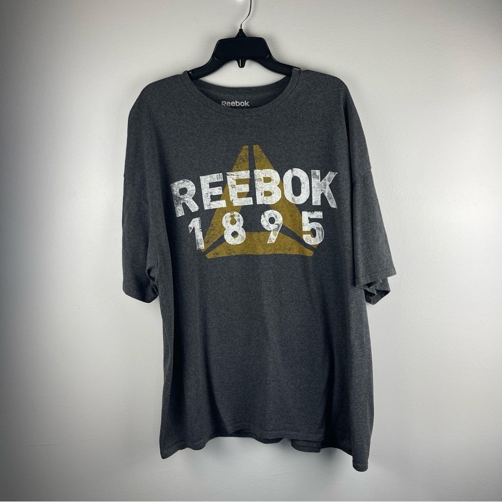 Men’s Reebok 3 XL 1895 short Sleeve gray shirt